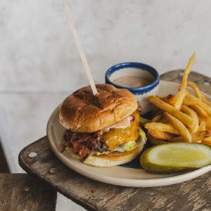 SPECIAL BACON BURGER