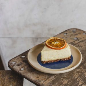 SPECULOOS AND ORANGE BLOOSOM CHEESECAKE