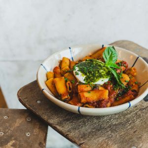 POMODORO BURRATA PASTA (VEGGIE)