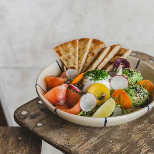 SALMON & AVOCADO SALAD